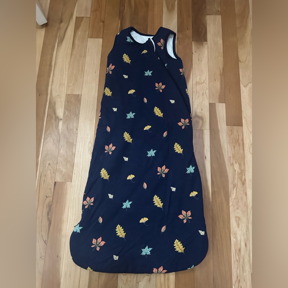 Kyte BABY Navy and Mint Sleeveless Top